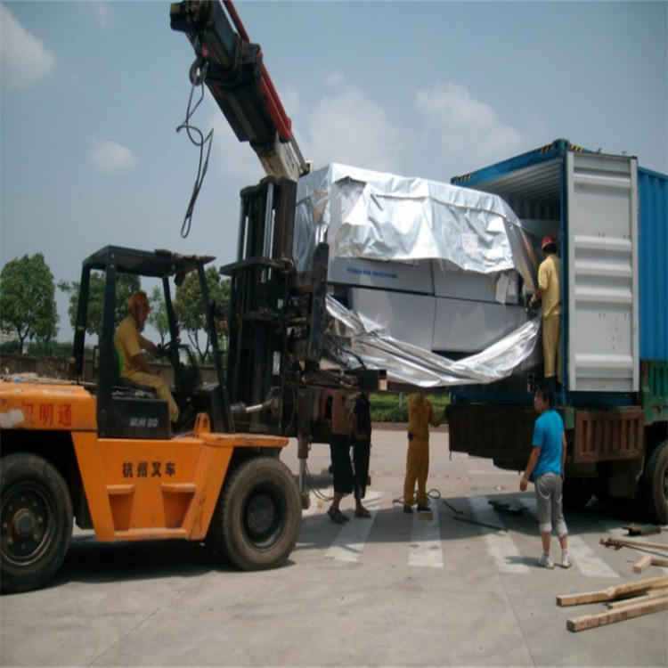 鼓楼机器吊装移位